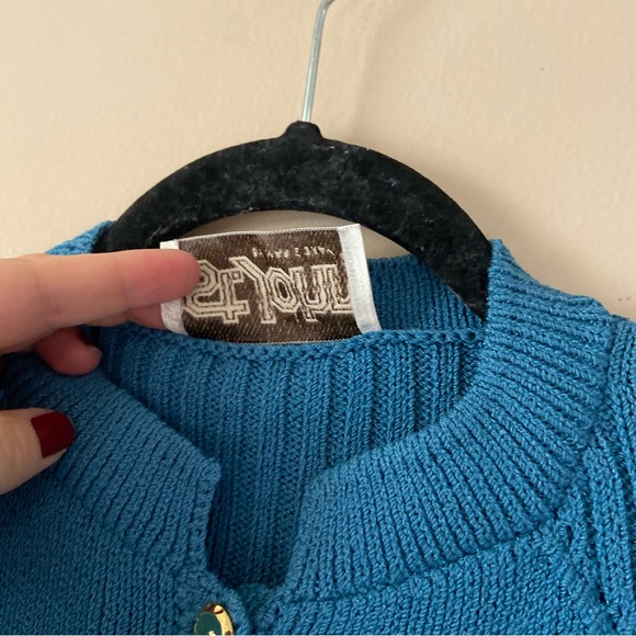 St John•DAMAGED blue knit button up cardigan blouse - Picture 3 of 12